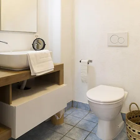 A Lugano-viganello E Comodo Con Parking Privato